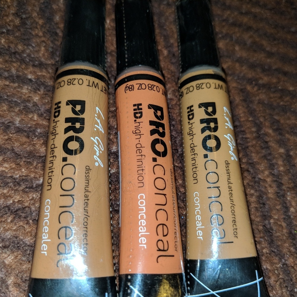 Concealer.